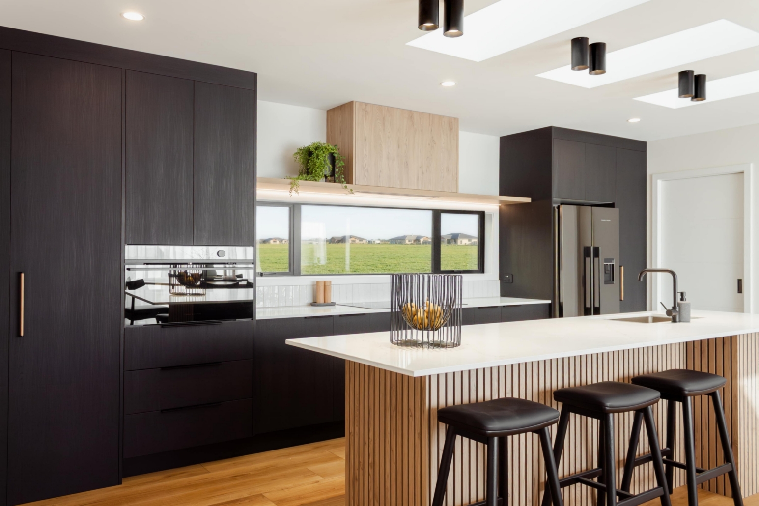 Chatswood Kitchens - SatinWood Bolt Black